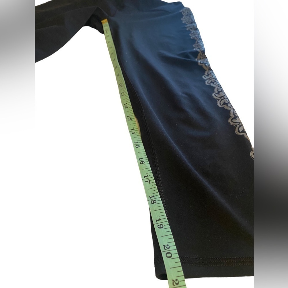 Gaiam exercise leggings size medium - Picture 7 of 8